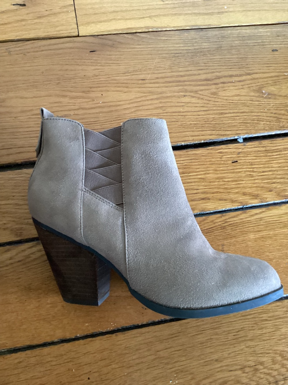 Mix No. 6 Taupe Suede Ankle Booties – Size 10